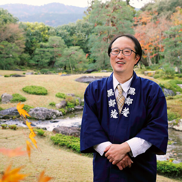 無鄰菴学芸員　重岡伸泰