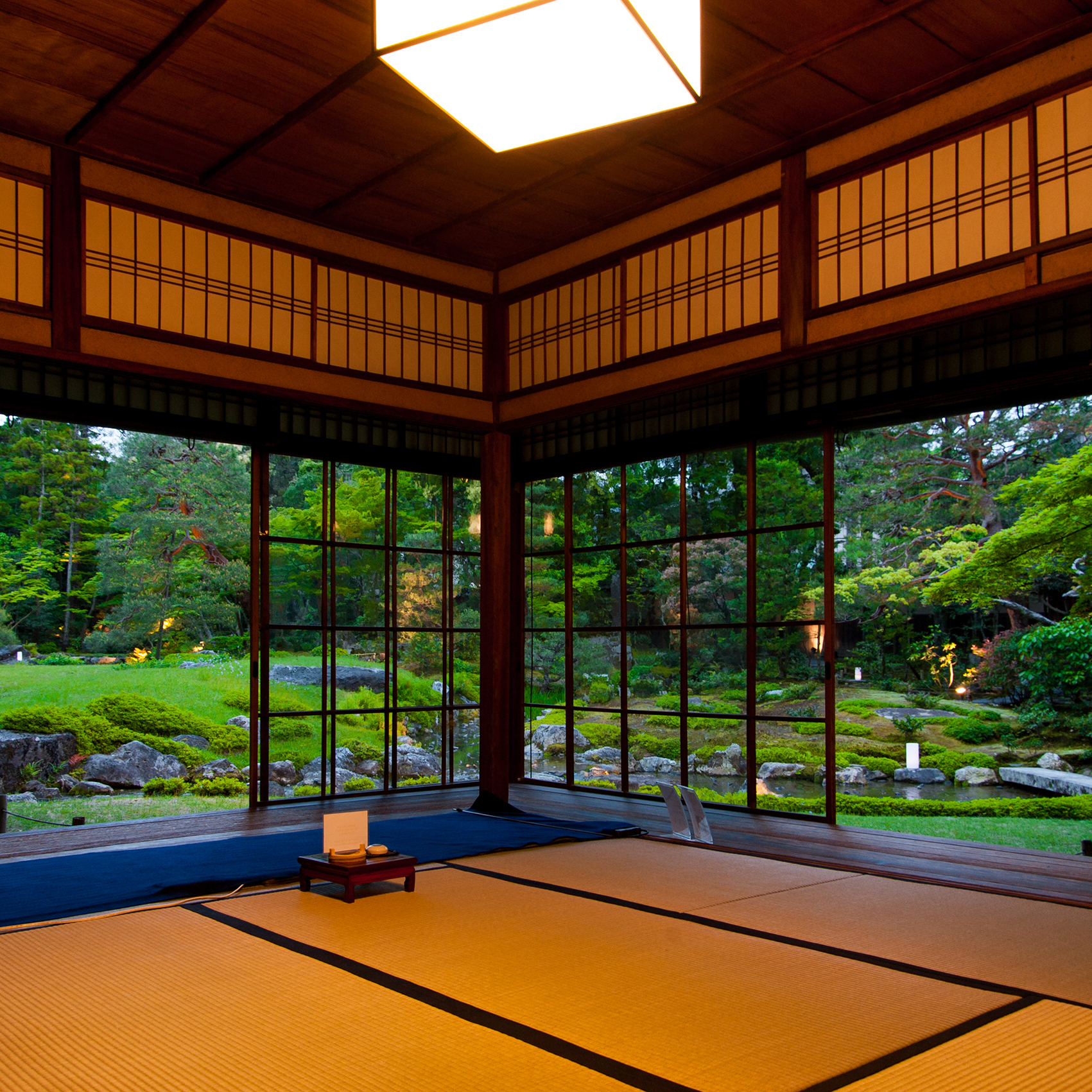 京都の名勝庭園で青もみじをこころゆくまで！GW特別企画 「本当の夕暮れを見てから→新緑ライトアップ！」