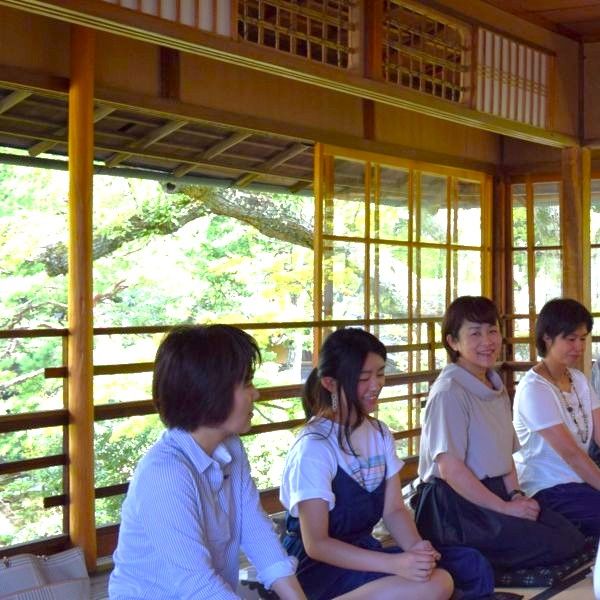 母屋2階　早朝座禅