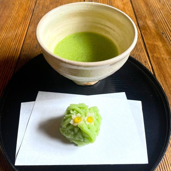 限定茶菓子　水仙